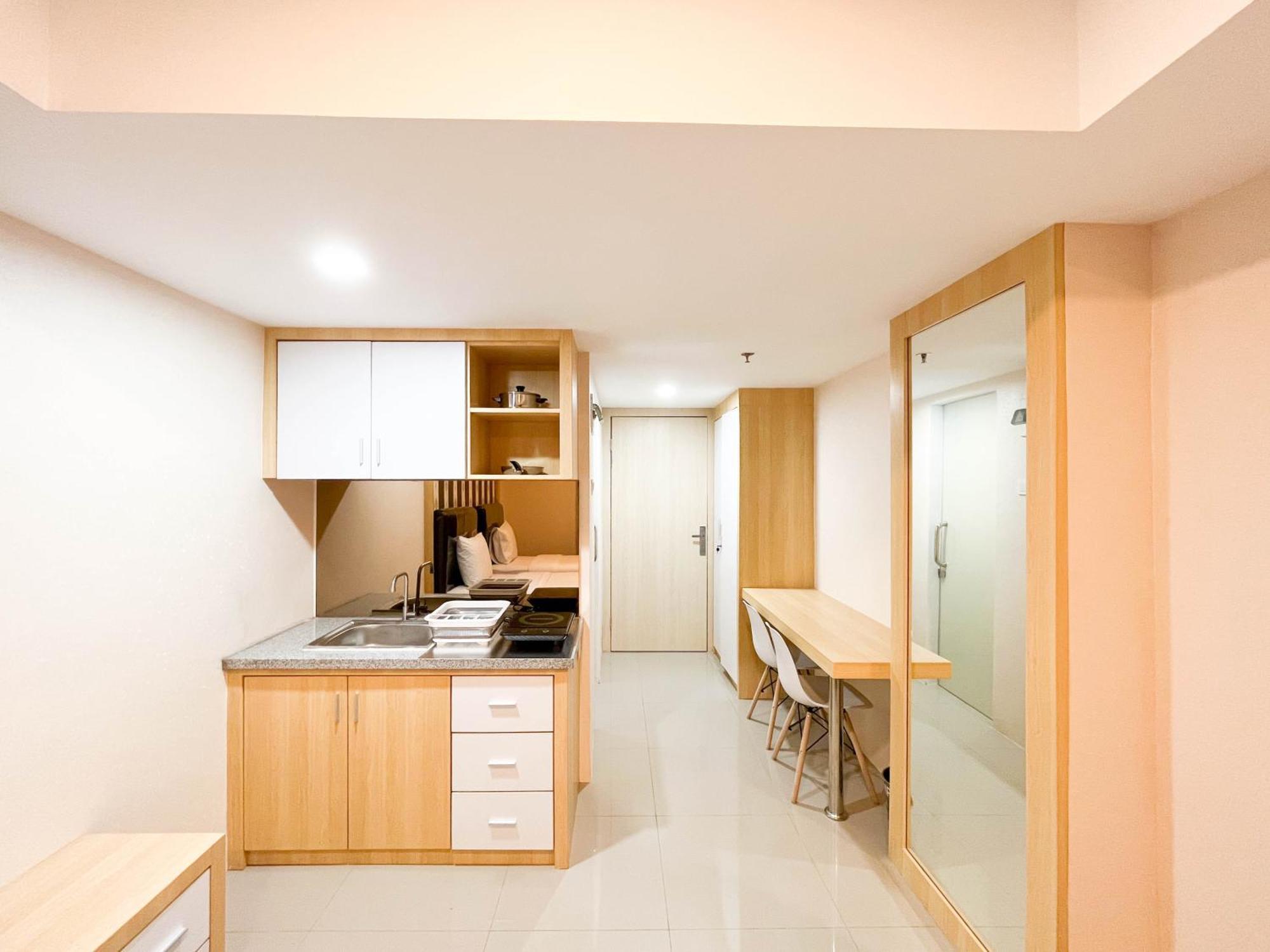 Comfortable And Tidy Studio De Prima Apartment By Travelio Medan Exterior foto